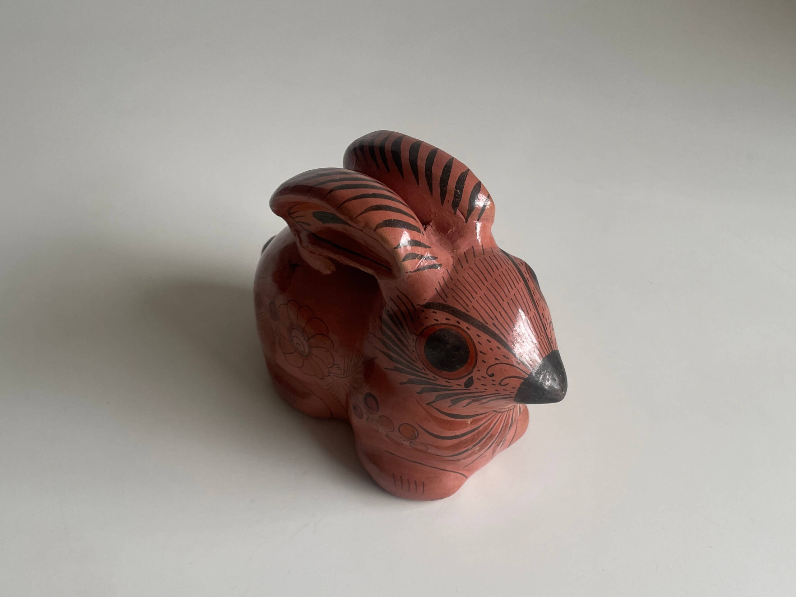 No.10397「メキシコの民芸：トナラ焼き / うさぎ」幅15cm | ボルト