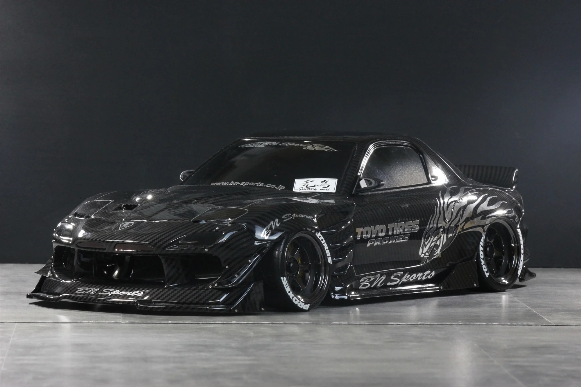 パンドラRCが「フルカーボンstyleボディ」を正式リリース。MAZDA RX-7
