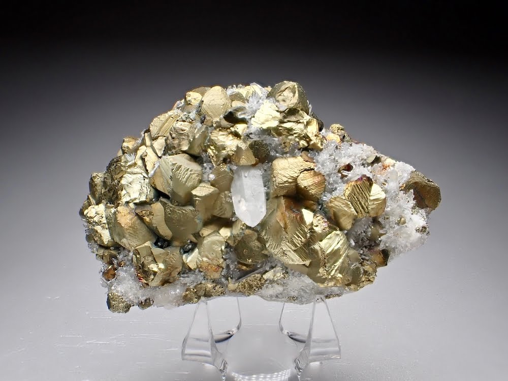 足尾の黄銅鉱 Chalcopyrite from Ashio