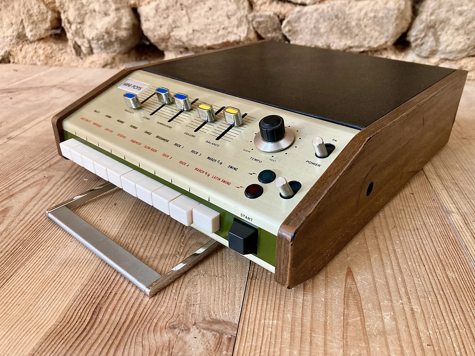 MATRIXSYNTH: Korg Mini Pops 7 with Tubbutec Unipulse Midi interface