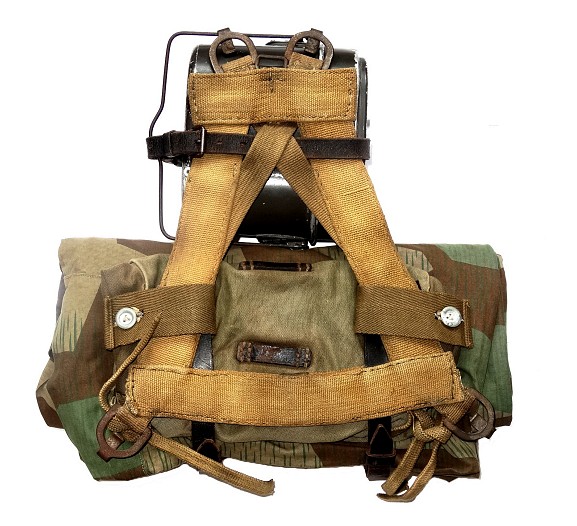 Aフレーム (Gefechtsgepäck für Infanterie Schützenkompanien) : 東部