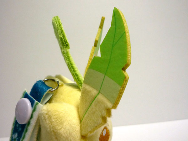 I LOVE EIEVUI カバンに付けられるでっかいぬいぐるみ1 リーフィア