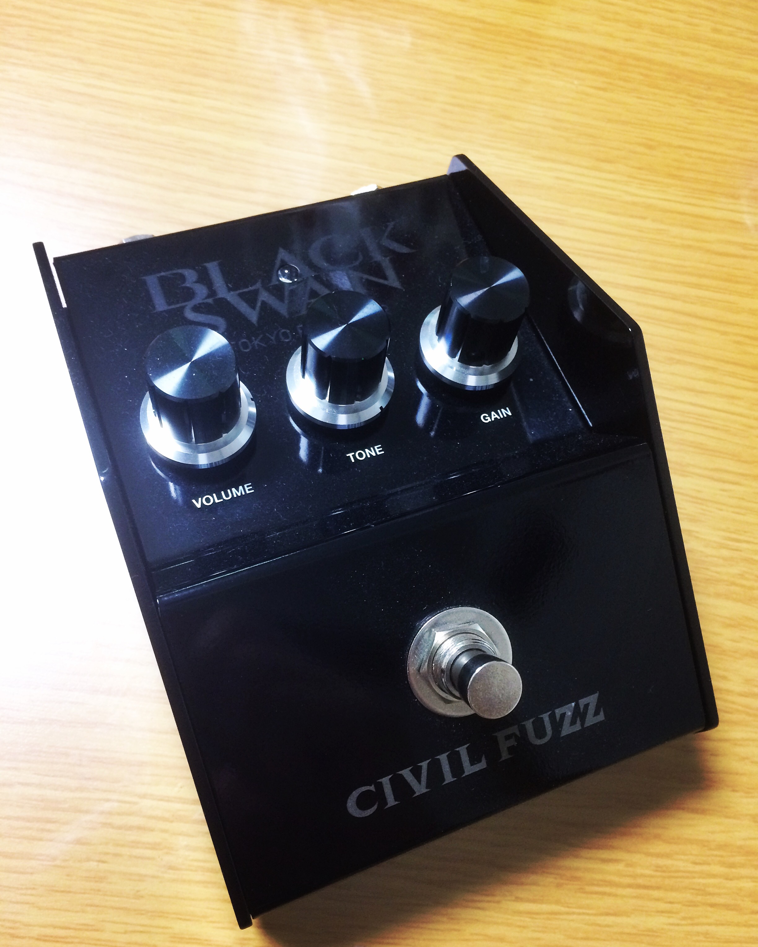 東京エフェクター BLACK SWAN“CIVIL FUZZ”を買って、手放してしまった