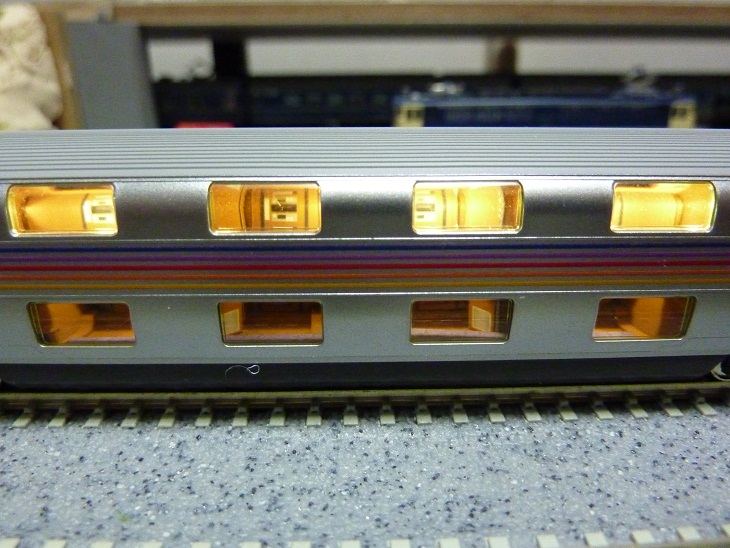 KATO製E26系「カシオペア」 室内灯をLEDへ交換方法 - ビスタ模型鉄道