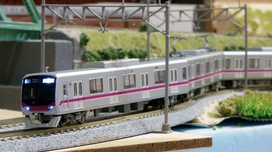問屋の倉庫で眠る「半蔵門線 08系」を入手 - ビスタ模型鉄道