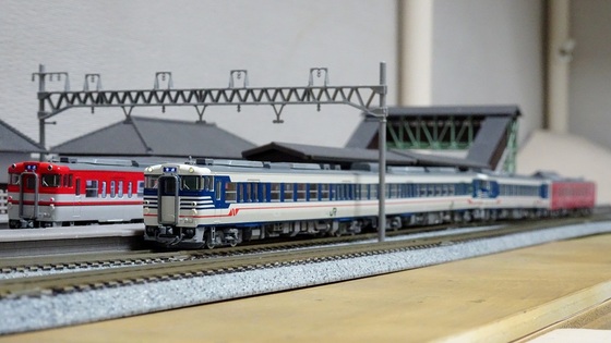 爆買い第7弾】キハ47-500形（新潟色・青）セット - ビスタ模型鉄道