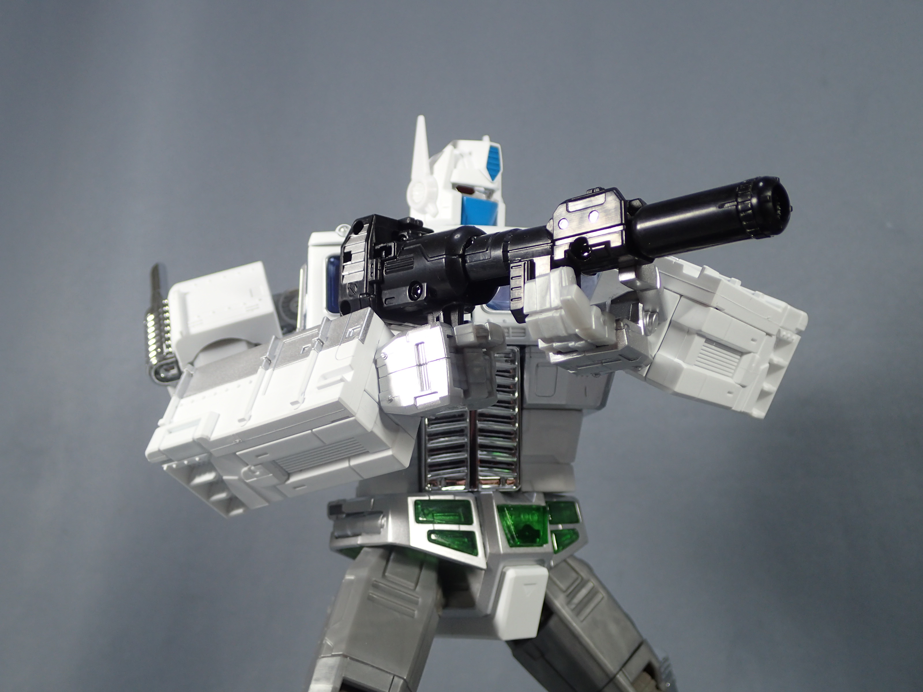 7-Eleven、Transform!（トランスフォーマー マスターピース MP-711