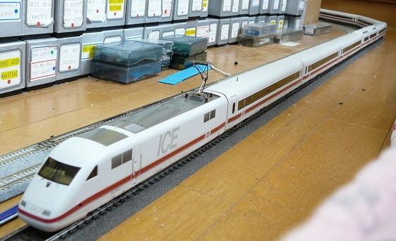 ドイツ高速列車 ICE 1 Fleischman 4440-4449 - DB103のKleines