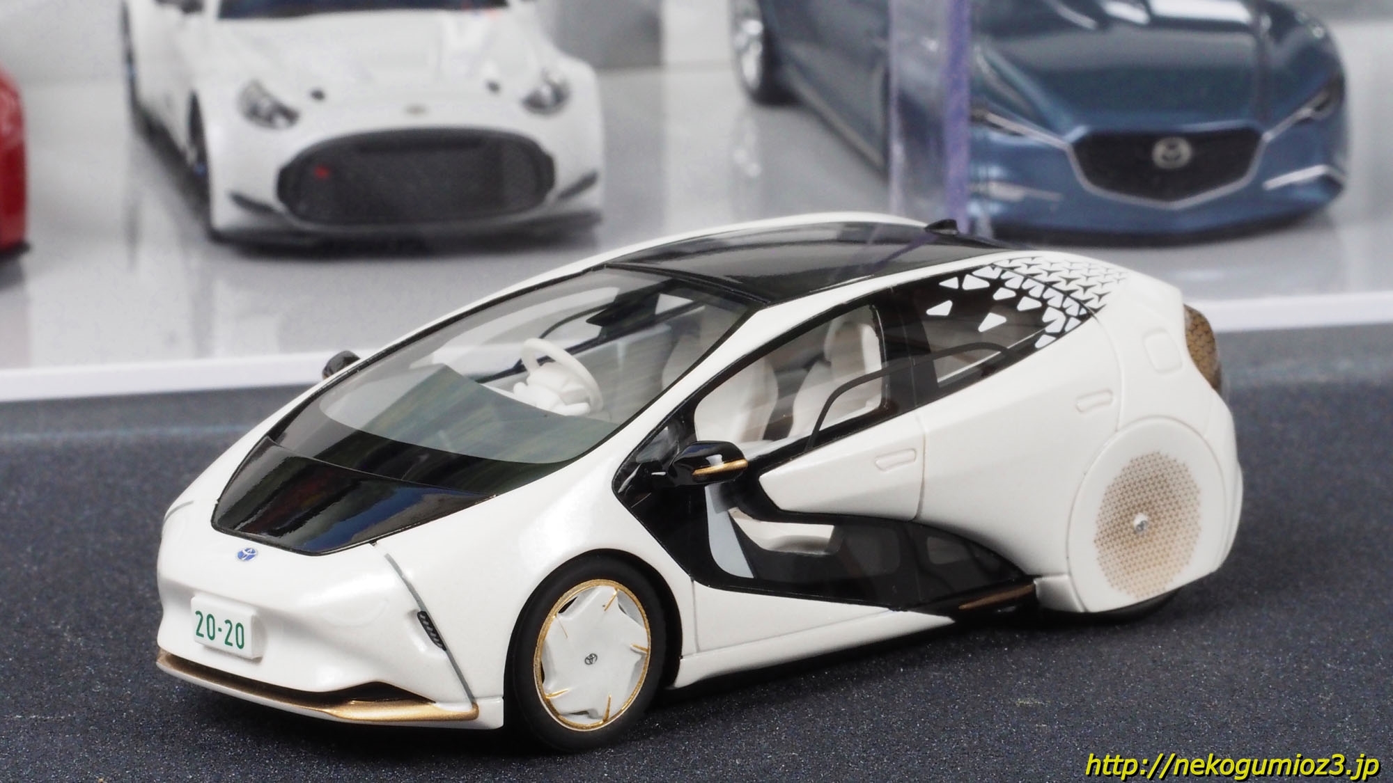 トヨタ 「新しい時代の愛車」を具現化したコンセプトカー 「LQ」 の1