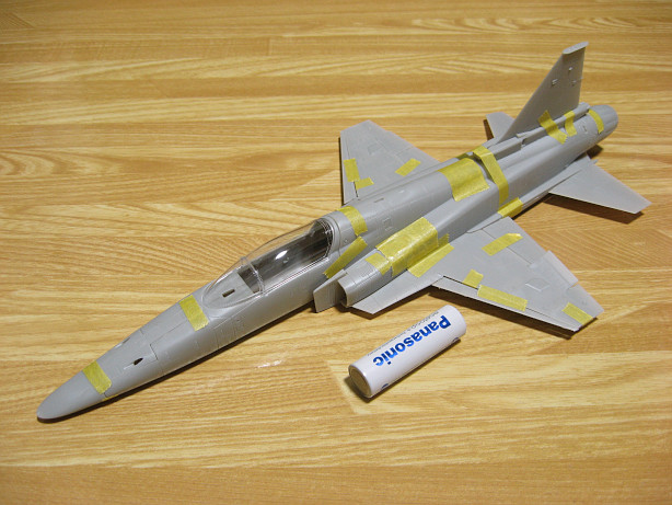 1/48 エリア88 F-20 タイガーシャーク “風間 真” (ハセガワ