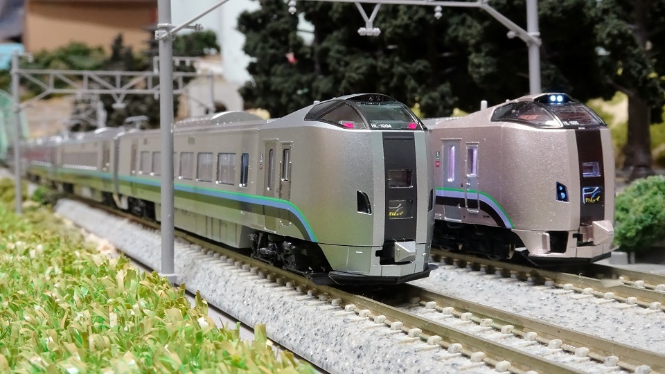 KATO 789系1000番台をマイクロエースと比較！ - ビスタ模型鉄道