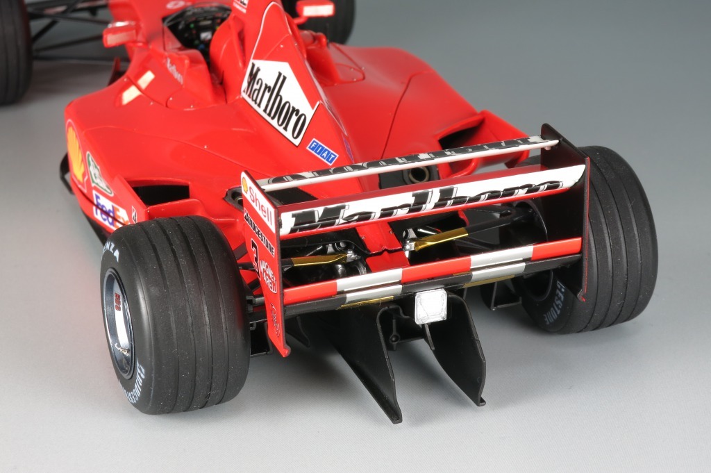1/20 Ferrari F1-2000 M.SCHUMACHER JAPANESE GP (TAMIYA + AMC MODELS