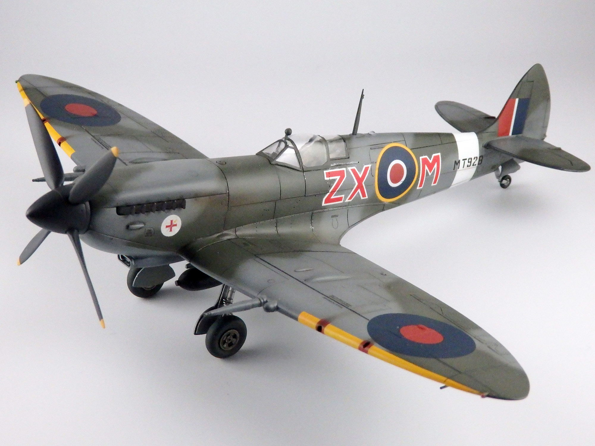 ハセガワ1/48スーパーマリンスピットファイアMk.VIIIcを作る