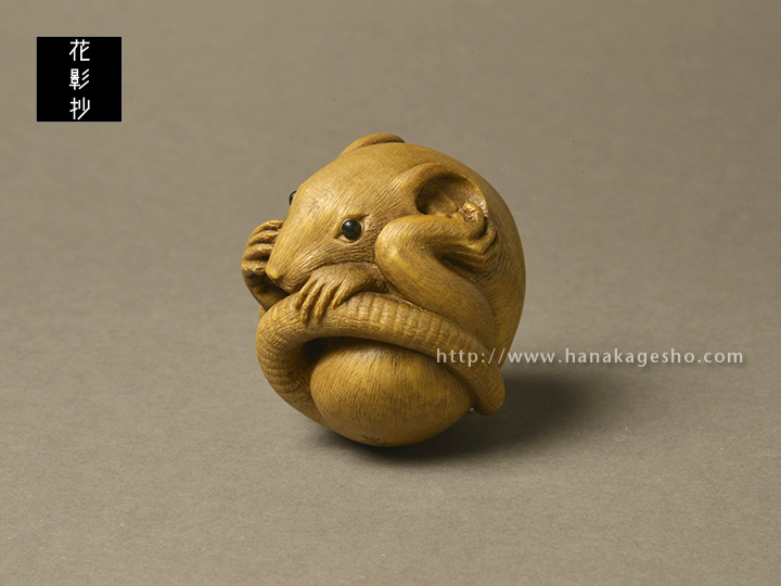 木彫根付選集 出品作品ご紹介1 紫苑 | 根津の根付屋 ＆ 花 影 抄 blog