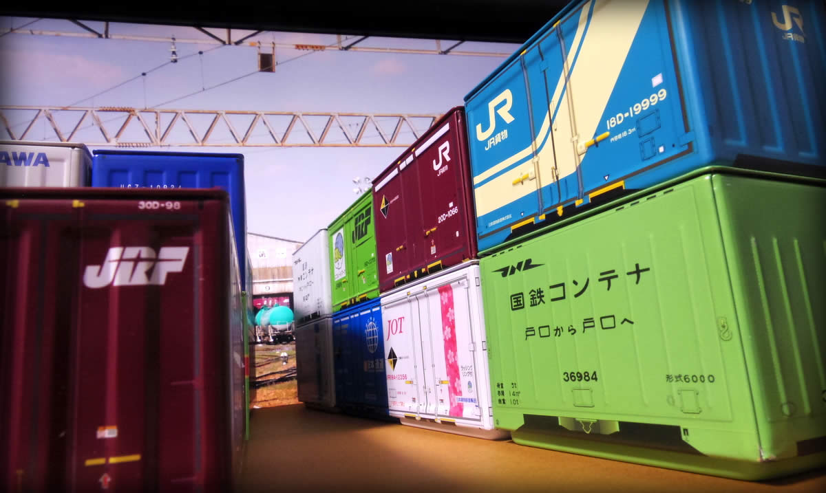 百均セリアのJR貨物コンテナを多数ゲット！友人に感謝！ | オキラクウサギ