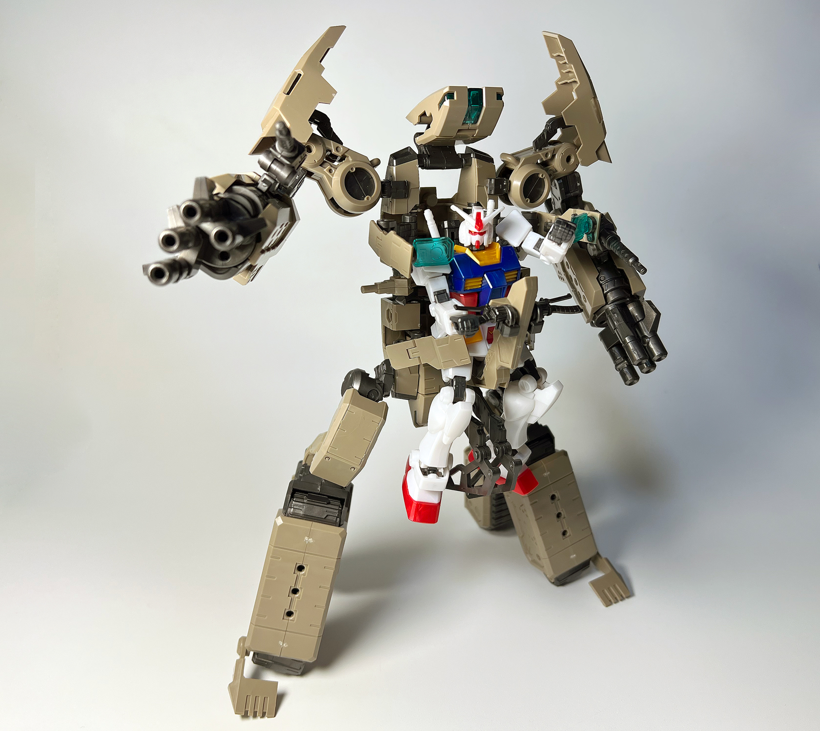 レビュー]ギガンティックアームズ01 パワードガーディアン - こねこ