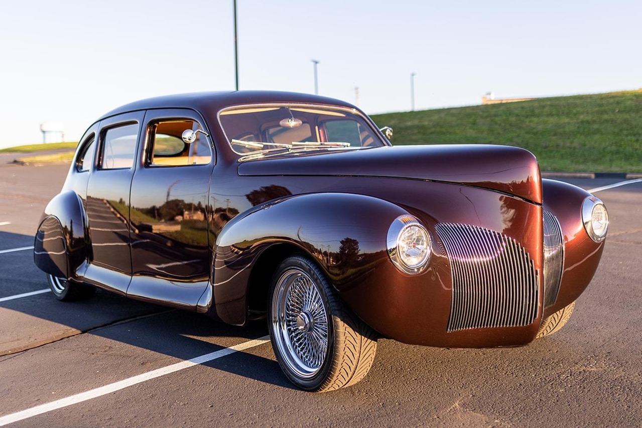 390-Powered 1940 Lincoln Zephyr Sedan Street Rod for sale on BaT