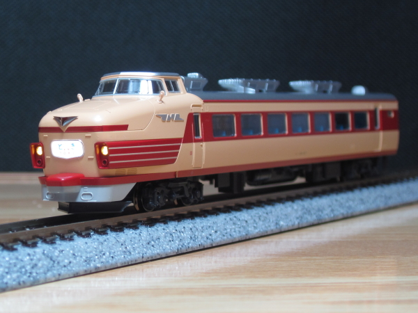 KATO 181系100番台「とき・あずさ」 入線: 仏間鉄道