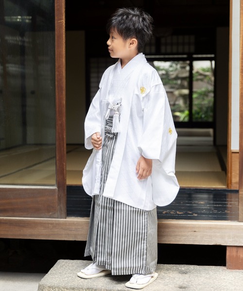 セール】ボーイズ 羽織袴セット 男の子 5歳 7歳 金刺繍紋入り 七五三