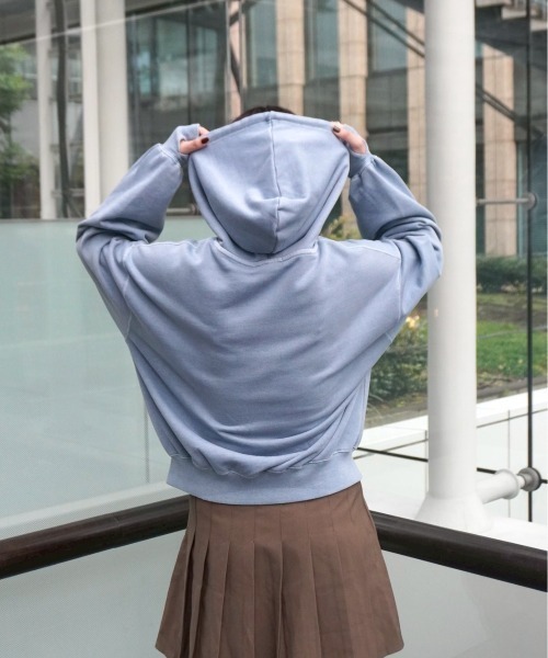 INTER FACTORY（インターファクトリー）の「kurumi - スタッズ付きZIP