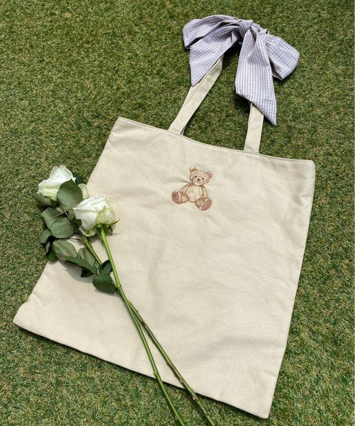 WC（ダブル シー）の「クマ刺繍リボントートバッグ（トートバッグ
