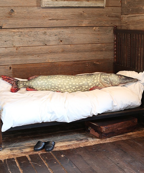 FISHES PIKE 195/魚 クッション 抱き枕（クッション/クッションカバー