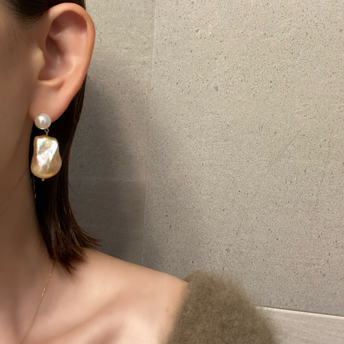 つるつるたまご ナチュラル オイスターバロックパール ピアス