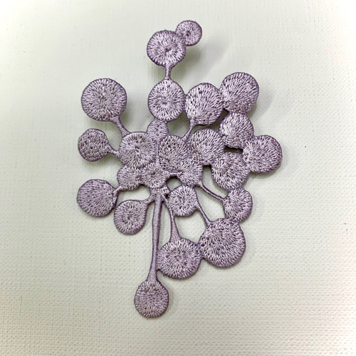 刺繍ブローチ 048 ブローチ ga.la 通販 14985046｜Creema(クリーマ