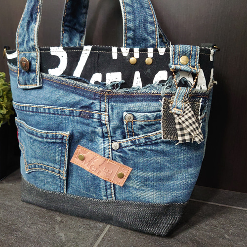 No.197【DENIM✖️英字✖️チェック】デニムリメイクトートバッグ