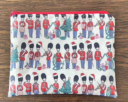 キャスキッドソン ハンドメイド クリスマス ナイロンポーチ 兵隊さん