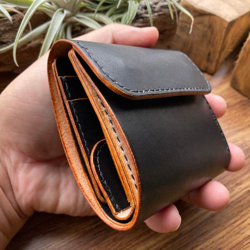 手染め ブラック 本革 三つ折り財布 ヌメ革 手縫い ハンドメイド 三