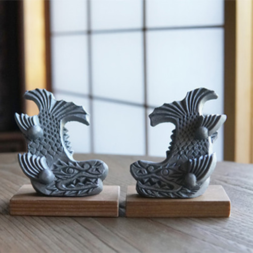 瓦の鯱】シャチホコ一対 [置物 縁起物] 立体・オブジェ Y.Kato 通販