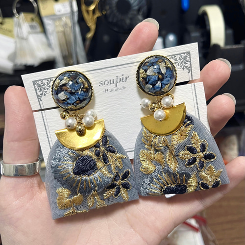 メルマガ掲載】大ぶりインド刺繍リボンタッセルイヤリング/ピアス