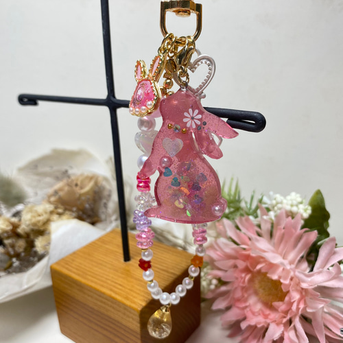 ハンドメイド＊レジンうさぎキーホルダー ピンク チャーム イースター