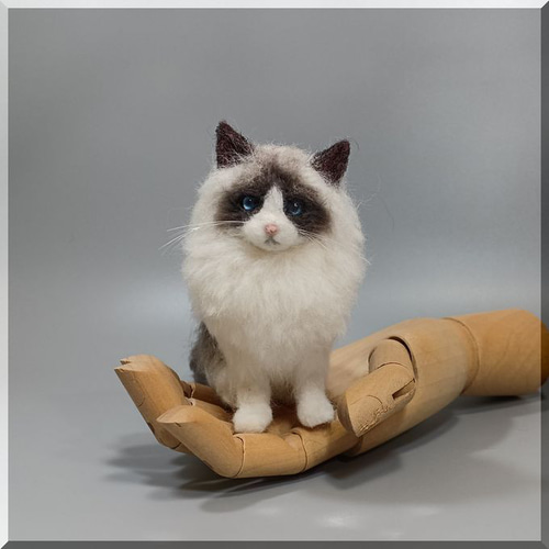 羊毛フェルト 猫 ラグドール 手のひらサイズ ねこ ネコ 猫フィギュア