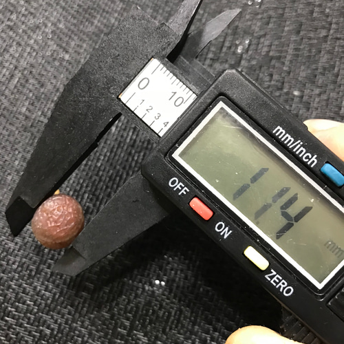 ゴビ石−1199 ゴビ瑪瑙 原石 『糸玉』 その他置物 KIKI 通販 17141646