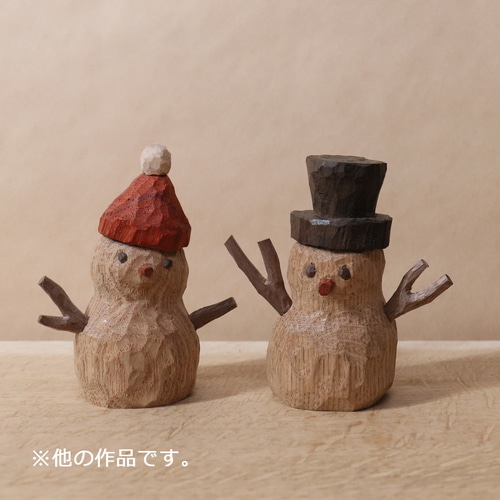 雪だるま 赤い帽子 スノーマン 木彫り 置物 インテリア雑貨（木材