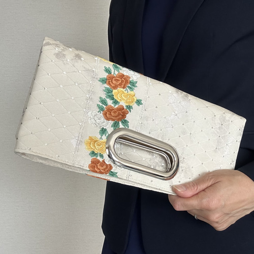 絹の帯から2wayクラッチバッグ 沢山の牡丹花文柄 帯リメイク343