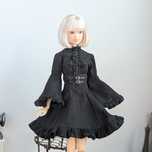 1266【momokoDOL※黒のフード付きロングケープ※1/6ドール服※momokoDOLL
