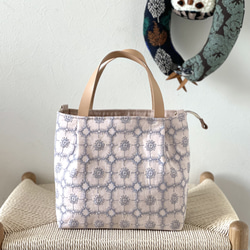 ⚮̈ミナペルホネン forest tile beige かくれんぼトート タック入