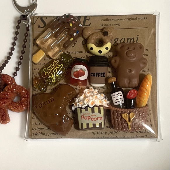 ガチャ詰めポーチ じゃらじゃらキーホルダー キーホルダー 茶色 くま