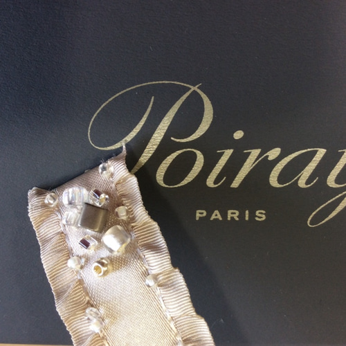 Poiray♪ポアレ時計ベルト〜シックなフリルリボンにビーズ刺繍