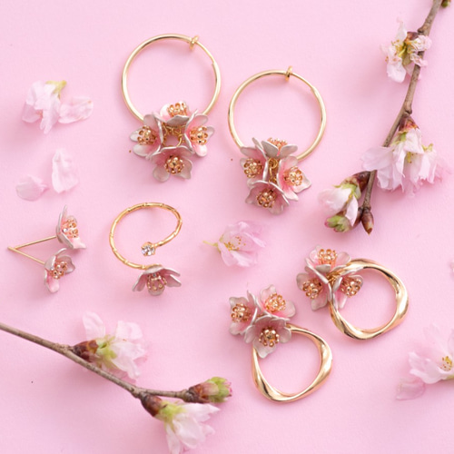 K14gf】桜の花とツイストリング ピアス(イヤリング変更可) ピアス 春