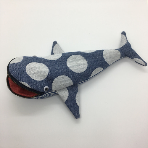 ペンケース くじらポーチ 水色ドット柄□クジラポーチ ポーチ asuasu