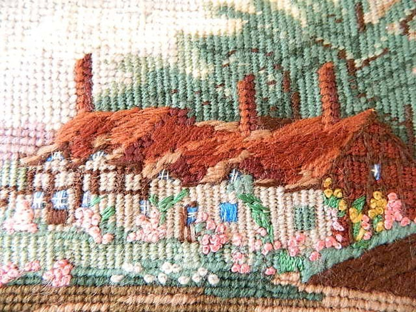 イギリスの田舎の美しいコテージ風景 刺繍 完成品 イングリッシュ