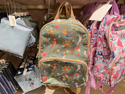 10/6発売】ディズニーアトラクション柄グッズ！リュック、ポーチ