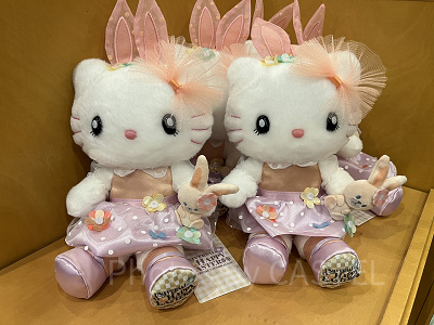 美品海外方へ【USJ限定】ハローキティ イースター ぬいぐるみ 23㎝ 美