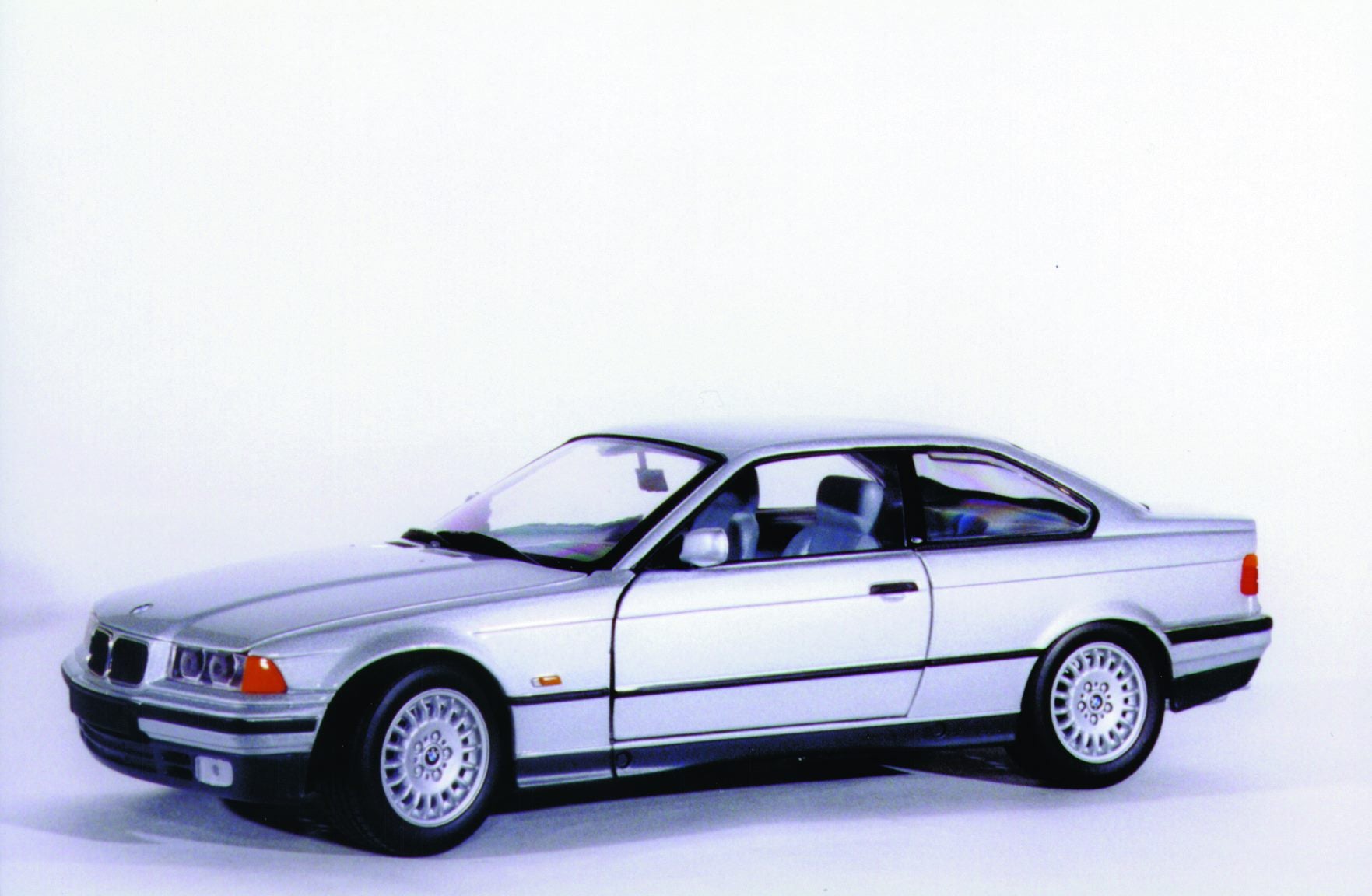1:18 UT Models BMW E36 3 Series Coupe – Cameron's Model Cars