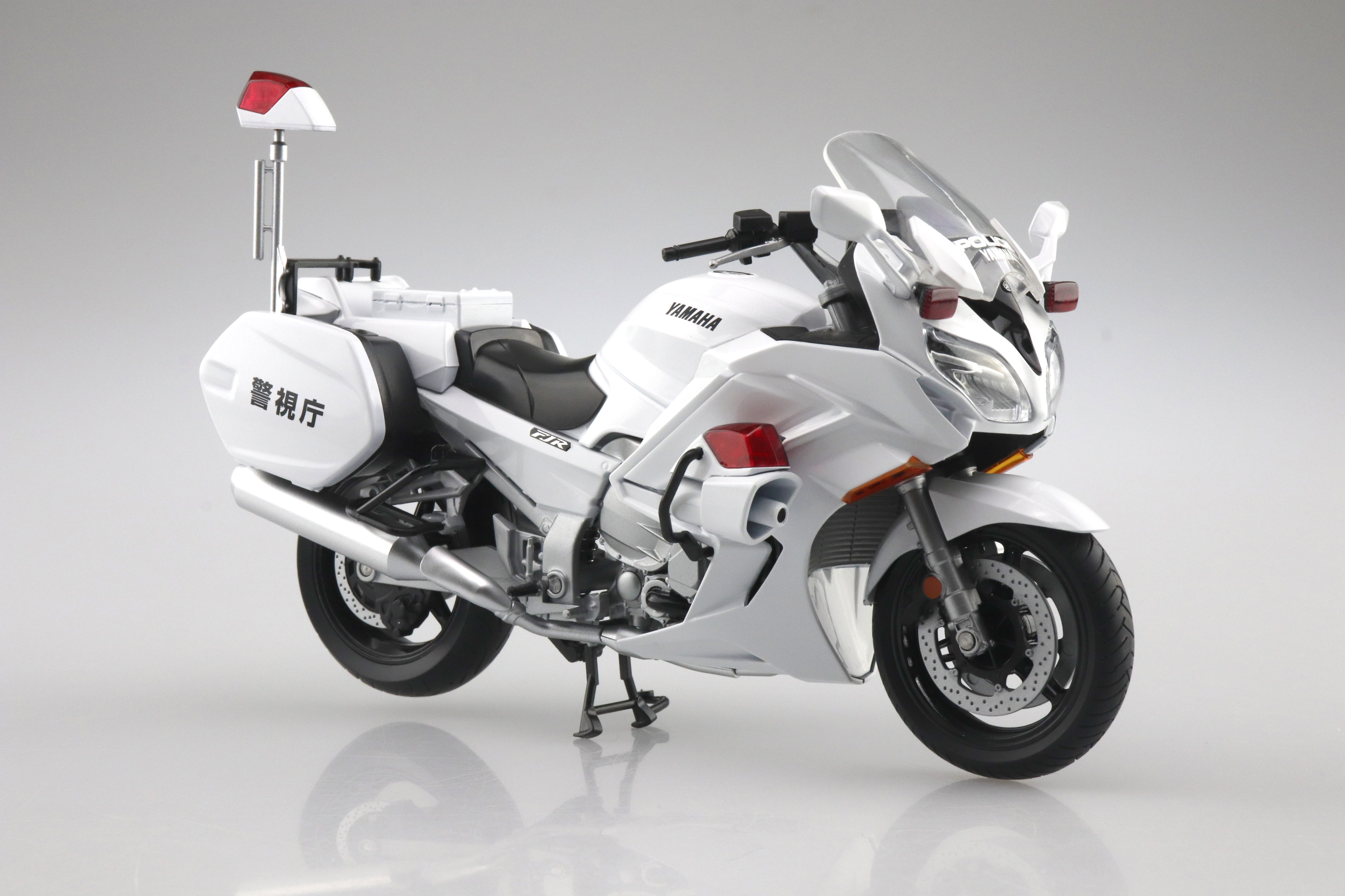 アオシマ、1/12 完成品バイク「YAMAHA FJR1300P 白バイ（警視庁