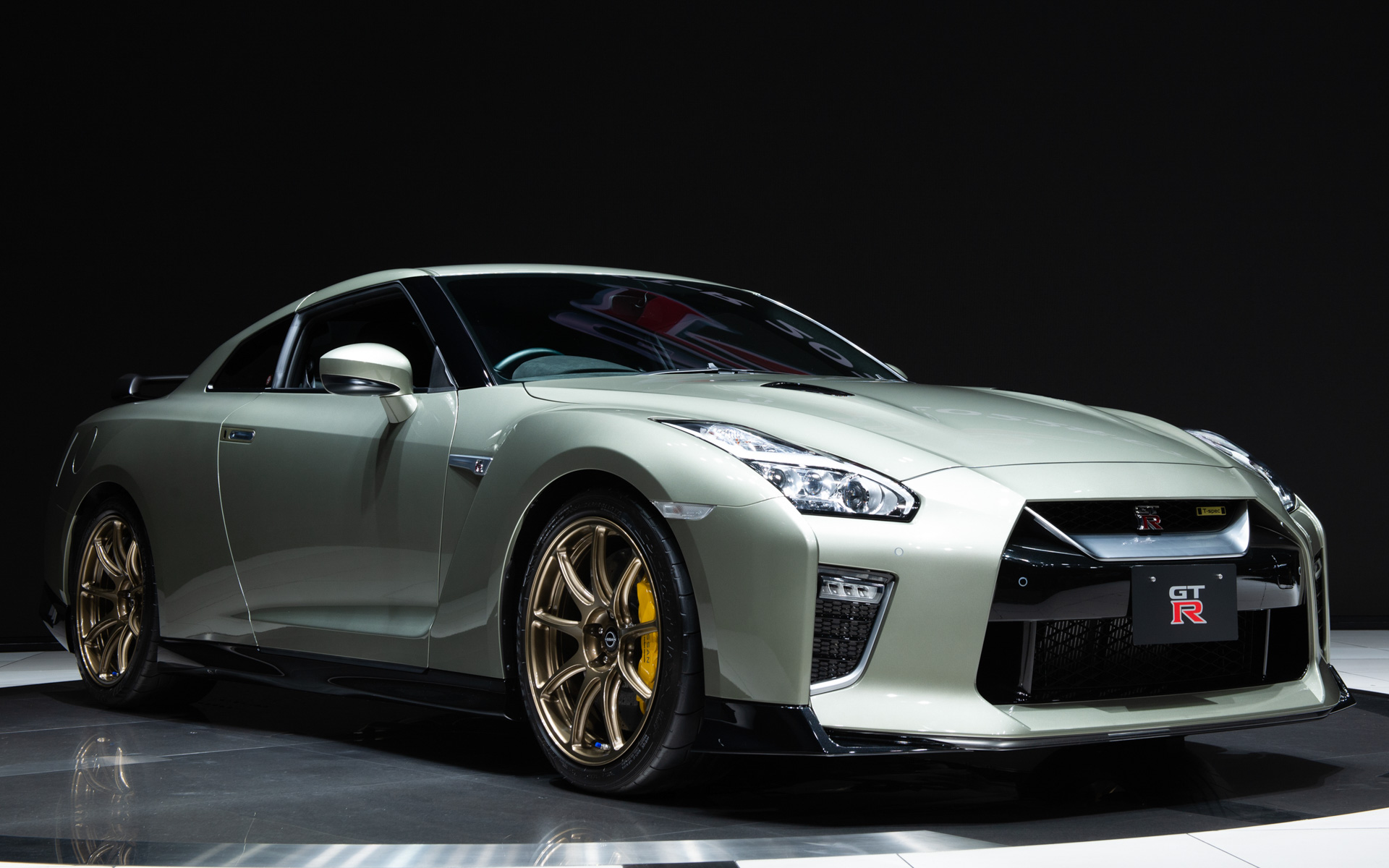 日産、「GT-R」2022年モデル特別仕様車「Premium edition T-spec」を